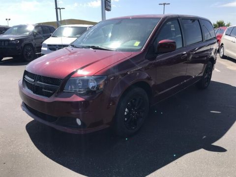 New 2019 DODGE Grand Caravan SE